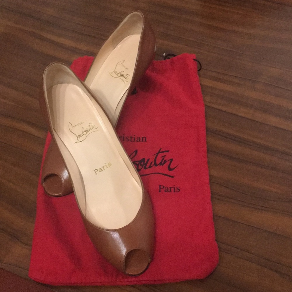 Christian Louboutin Peep toe kitten heels